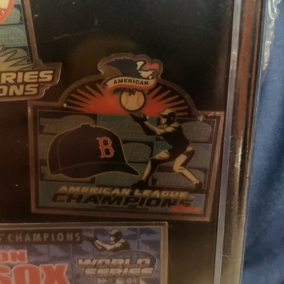 Boston redsox memorabilia - Picture 3 of 11